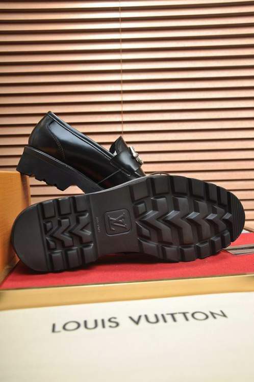 Picture of Louis Vuitton Shoes _SKULVsz38-45mnf061514366